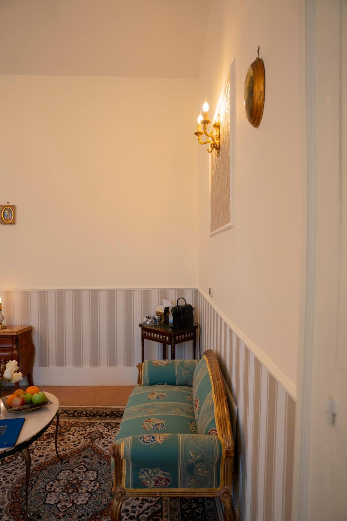 Casa Santangelo Suites Σαλέρνο Εξωτερικό φωτογραφία