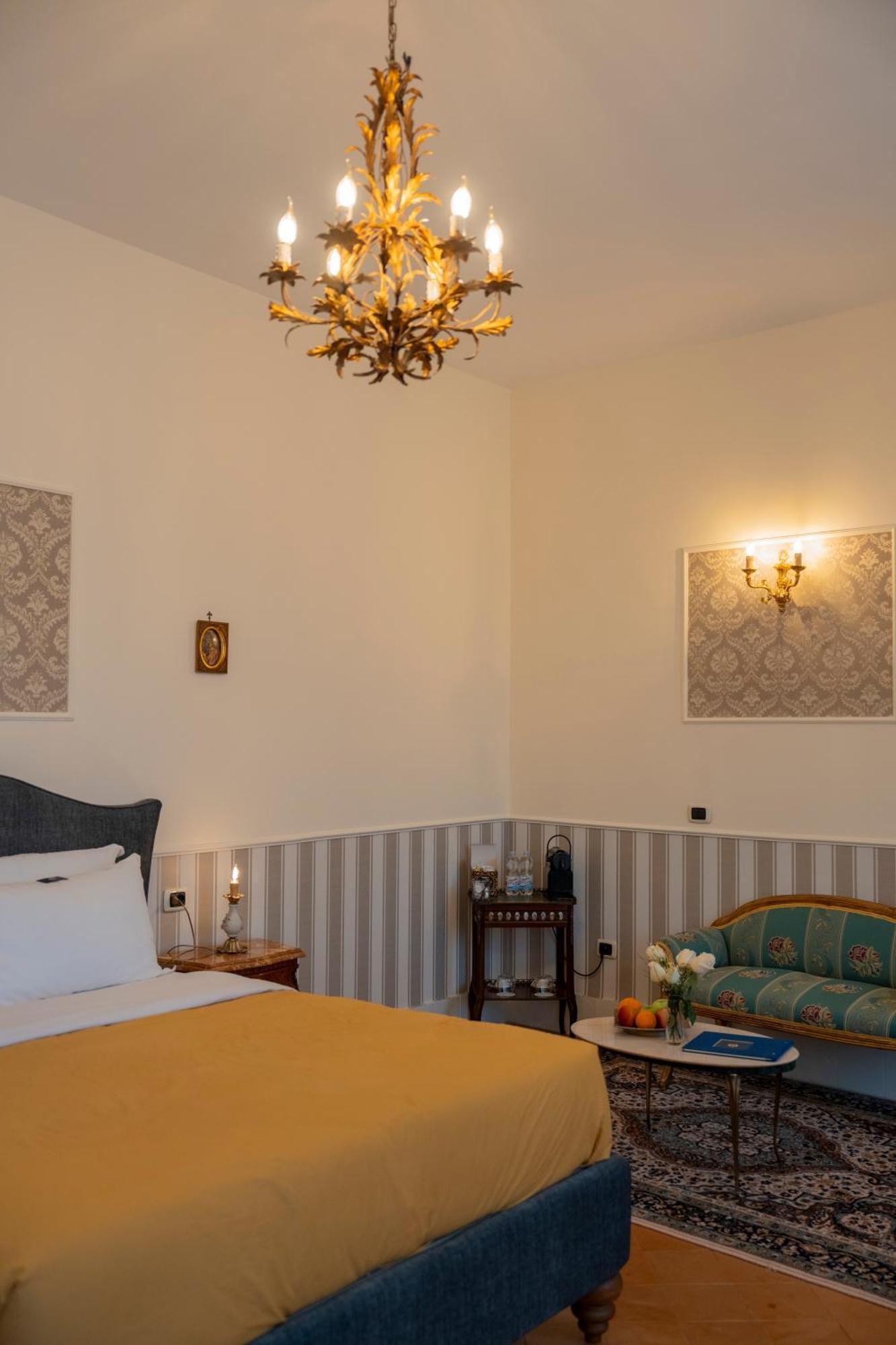 Casa Santangelo Suites Σαλέρνο Εξωτερικό φωτογραφία